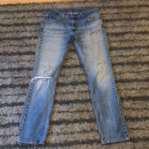 Ripped Levi Jeans